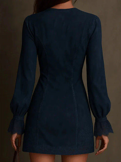 Delphine™ – zamszowa mini sukienka z koronkową elegancją