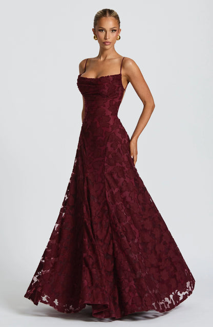 Dorota | Elegancka zwiewna sukienka maxi